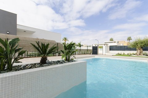 4 dormitorios Villa en Campoamor, Spain No. 25982 2