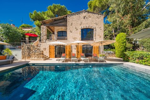 5 bedrooms Villa in Antibes, France No. 69132 11