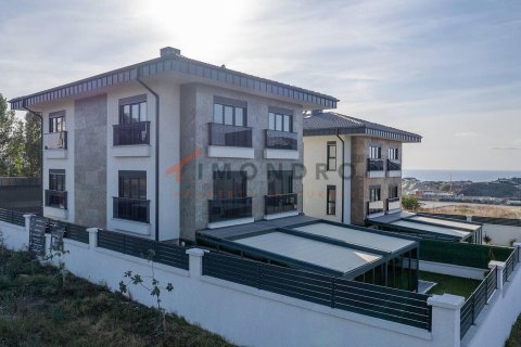 5+1 Villa in Beylikduezue, Turkey No. 17428 28