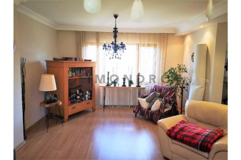 5+1 Villa in Sariyer, Turkey No. 17427 11