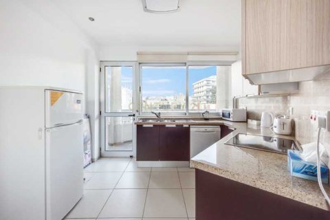 2 dormitorios Apartment en Germasogeia, Cyprus No. 73373 9