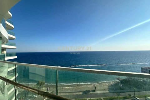 2 dormitorios Apartment en Limassol, Cyprus No. 73375 1