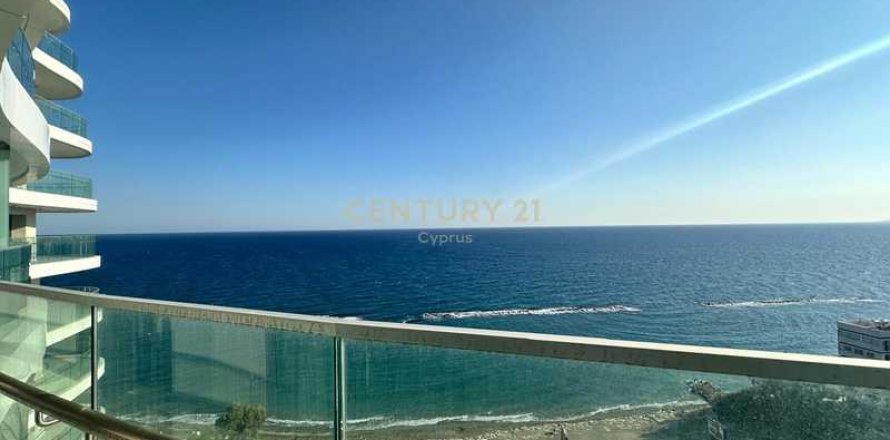 2 dormitorios Apartment en Limassol, Cyprus No. 73375