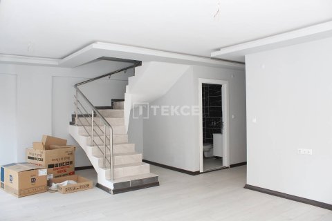 2+1 Apartment en Ankara, Turkey No. 53656 5