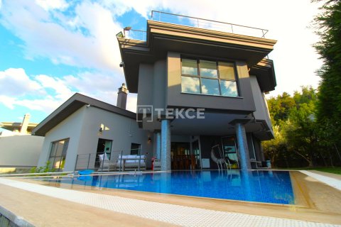 8+3 Villa in Mudanya, Turkey No. 53657 7