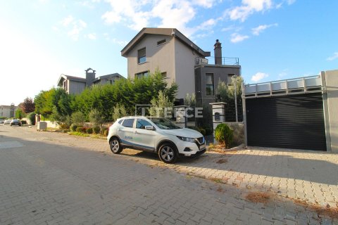 8+3 Villa in Mudanya, Turkey No. 53657 11