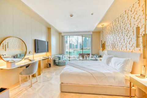 58m² Apartment in FIVE Palm Jumeirah, UAE No. 6956 3