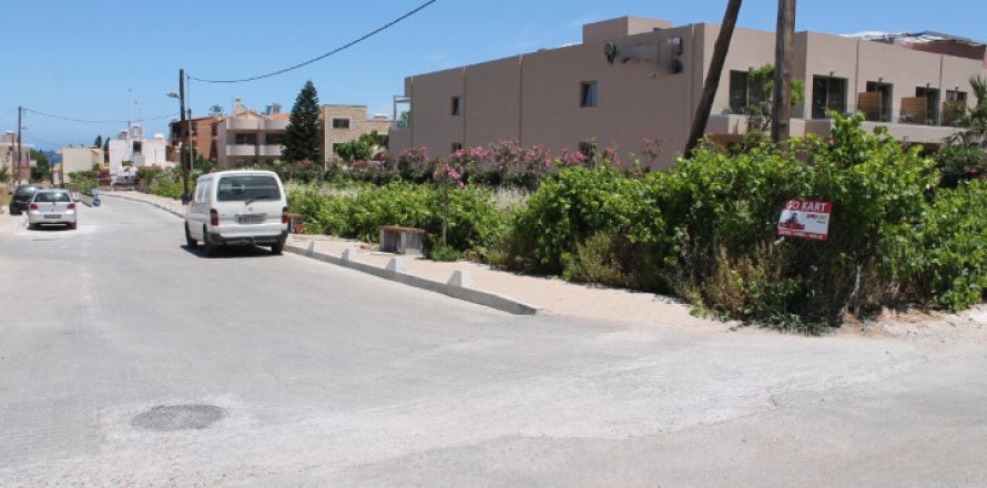 1084m² Land à Malia, Greece No. 57312