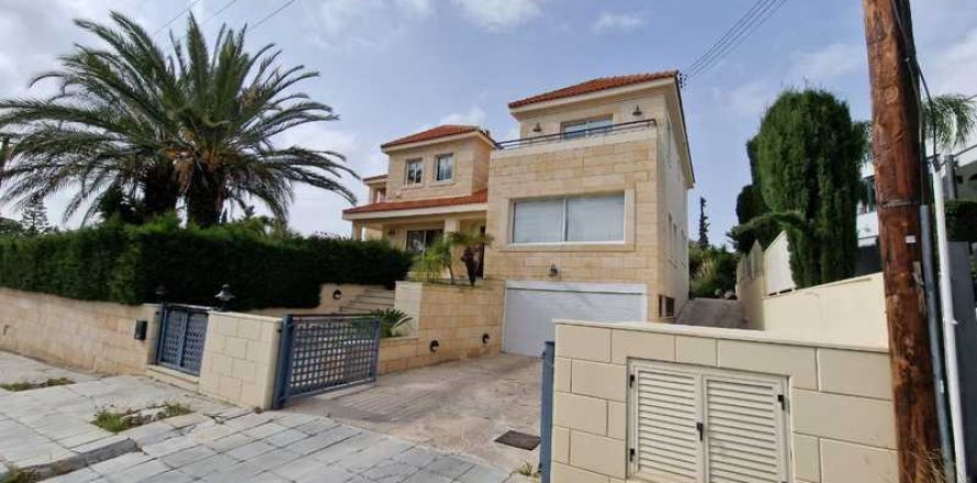 4 dormitorios Villa en Germasogeia, Cyprus No. 72177