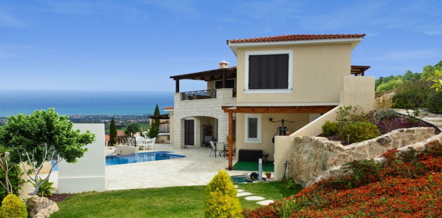 3 dormitorios Villa en Paphos, Cyprus No. 37989