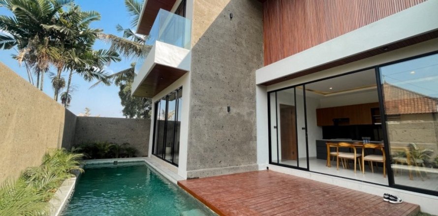 3 bedrooms Villa in Canggu, Indonesia No. 23348