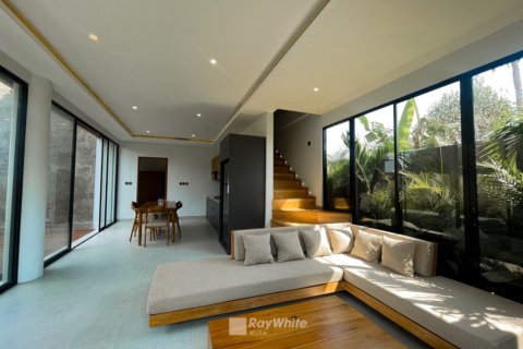 3 bedrooms Villa in Canggu, Indonesia No. 23348 4