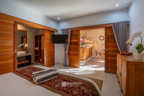 3 bedrooms Villa in Jimbaran, Indonesia No. 23394 2