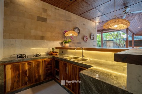 3 bedrooms Villa in Jimbaran, Indonesia No. 23394 11