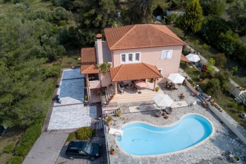 6 bedrooms Villa in Chalkidiki, Greece No. 50053 2