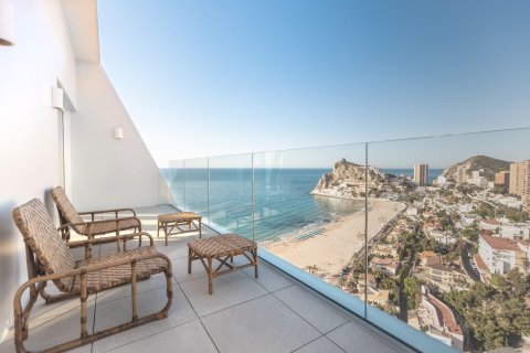 3 dormitorios Apartment en Benidorm, Spain No. 27188 27