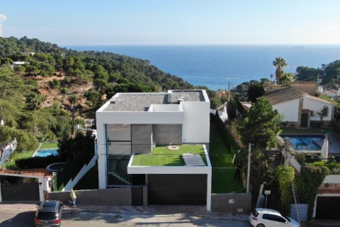 3 bedrooms House in Lloret de Mar, Spain No. 26325 13