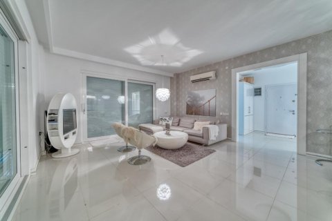 4 rooms Villa in Kargicak, Turkey No. 21444 21