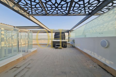 Квартира с 3 спальнями в Oasis Residences, ОАЭ №47045 10