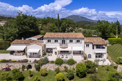 6 bedrooms Villa in Chateauneuf-Grasse, France No. 67249 3