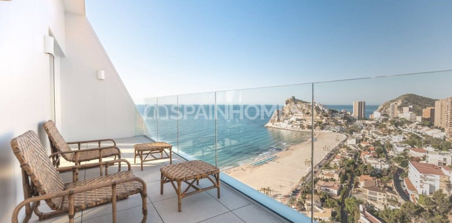 3 bedrooms Apartment in Benidorm, Spain No. 25885