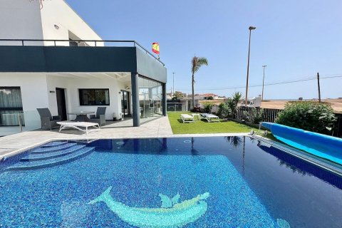 218.00m² Villa à Torrevieja, Spain No. 25859 10