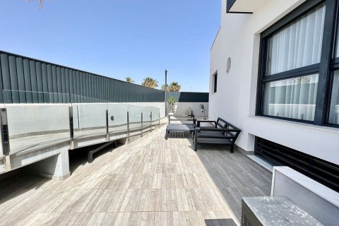 218.00m² Villa à Torrevieja, Spain No. 25859 17