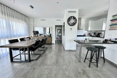 Вилла 218.00м² в Торревьеха, Испания №25859 27