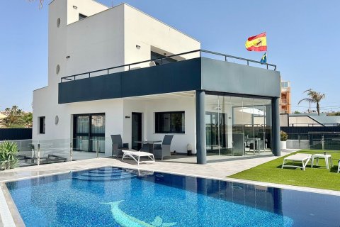 218.00m² Villa en Torrevieja, Spain No. 25859 8