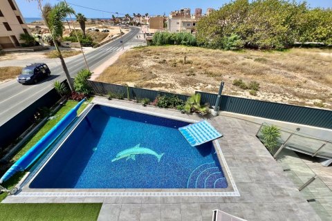 218.00m² Villa en Torrevieja, Spain No. 25859 15