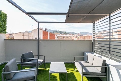 3 dormitorios Apartment en Barcelona, Spain No. 25198 4