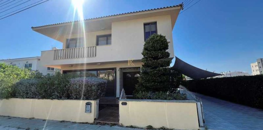 4 dormitorios House en Larnaca, Cyprus No. 65424