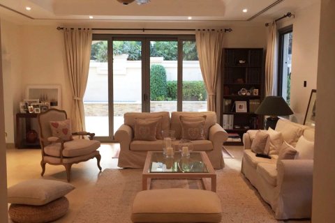 3 dormitorios Townhouse en  Saadiyat Island, UAE No. 6132 7