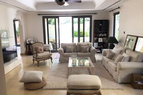 3 dormitorios Townhouse en  Saadiyat Island, UAE No. 6132 1