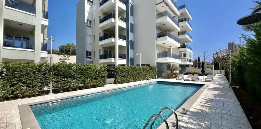 3 dormitorios Apartment en Parekklisia, Cyprus No. 32278