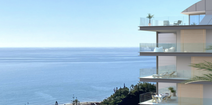 3 bedrooms Apartment in Fuengirola, Spain No. 27497