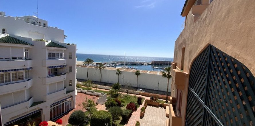 3 dormitorios Apartment en Marbella, Spain No. 27547