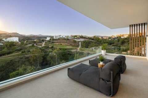 5 bedrooms Villa in Estepona, Spain No. 27544 18