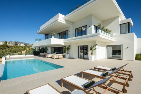 5 dormitorios Villa en Estepona, Spain No. 27544 15