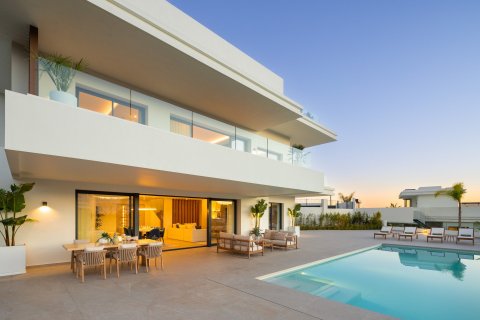 5 bedrooms Villa in Estepona, Spain No. 27544 20