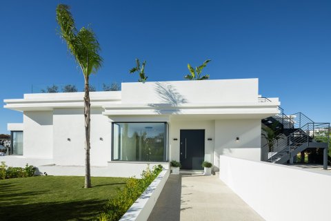 5 dormitorios Villa en Estepona, Spain No. 27544 3