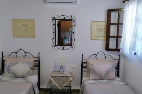 2 bedrooms Villa in Rhodes, Greece No. 49886 2