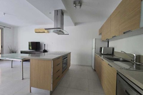 3 dormitorios Apartment en Agios Tychonas, Cyprus No. 66157 7