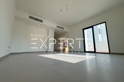 4 bedrooms Villa on the Yas Island, UAE No. 10061 2