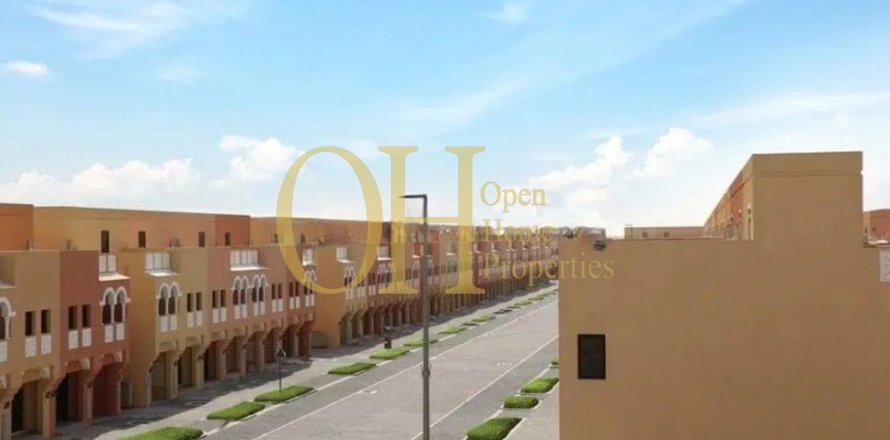 2 bedrooms Townhouse in Hydra Village, UAE No. 9459