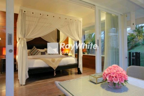 4 bedrooms Villa in Jimbaran, Indonesia No. 23016 15