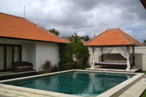 3 bedrooms Villa in Jimbaran, Indonesia No. 23022 16