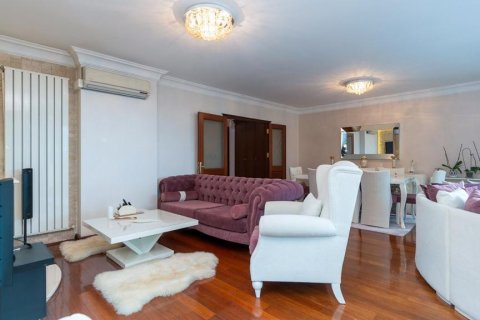 3+1 Appartement à Istanbul, Turkey No. 15695 4