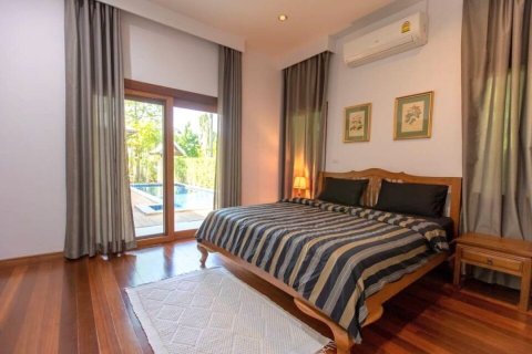 4 bedrooms House in Chiang Mai, Thailand No. 2425 17