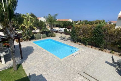 3 dormitorios House en Pervolia, Cyprus No. 75678 3